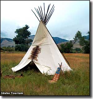 Teepee at the Sacajawea Visitor Center
