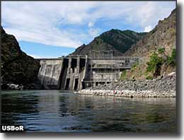 Hells Canyon Dam, at the edge of Hells Canyon Wilderness