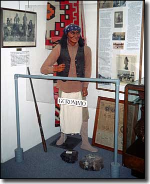 Statue of Geronimo at Geronimo Springs Museum