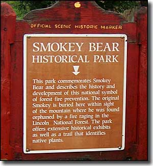 Sign out front of Smokey Bear Historical Park